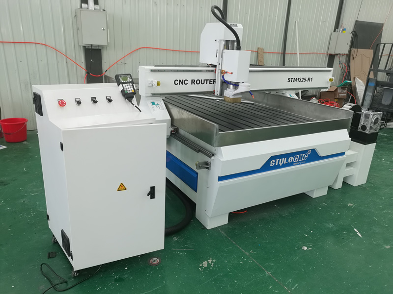 STM1325-R1 帶水箱和 T 型槽工作臺的數控雕刻機車床 STM1325-R1 帶水箱和 T 型槽工作臺的數控雕刻機車床