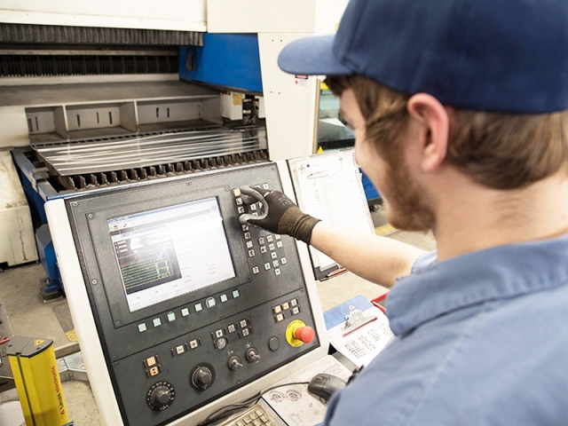 初學者如何使用激光切割機？