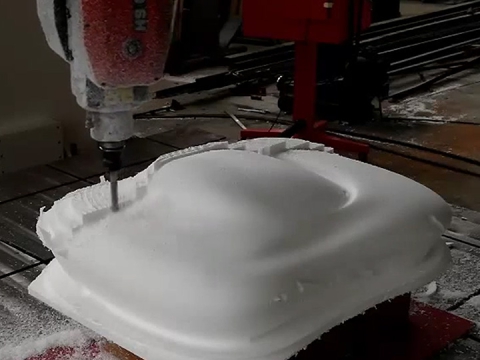 五軸數控雕刻機切割泡沫 3D 汽車模具 五軸數控雕刻機切割泡沫 3D 汽車模具