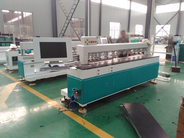 馬來西亞全自動 CNC 側(cè)鉆機 SH