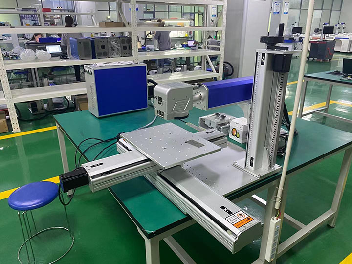 2025年最佳預算光纖激光雕刻機，帶 XY 移動工作臺