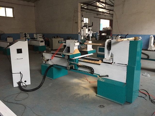 土耳其木工車削和雕刻數(shù)控車床