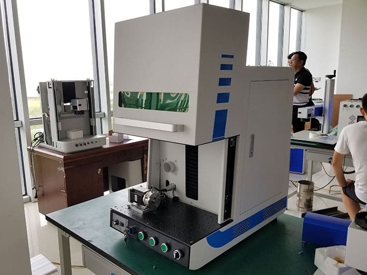 3D 深激光雕刻機 3D 深激光雕刻機