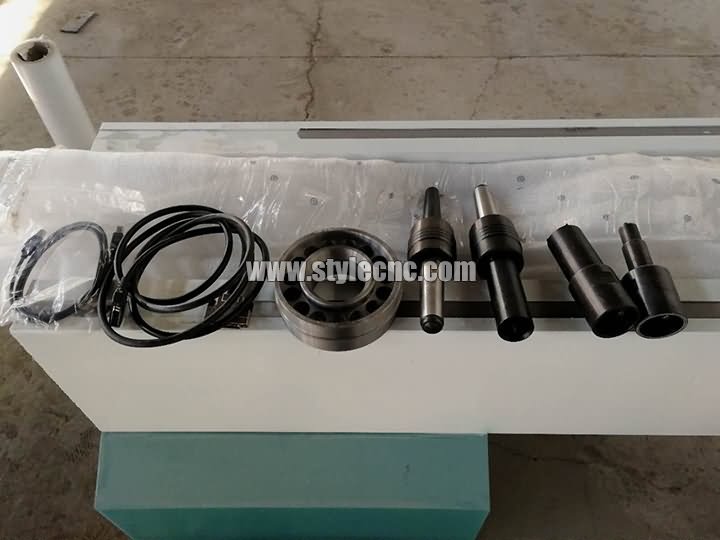 數(shù)控木工車(chē)床 數(shù)控木工車(chē)床