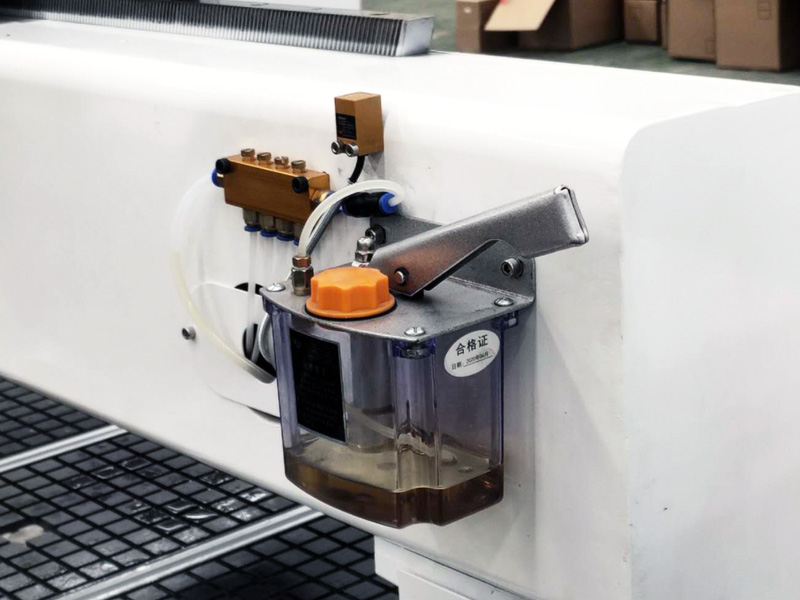 自動油潤滑系統