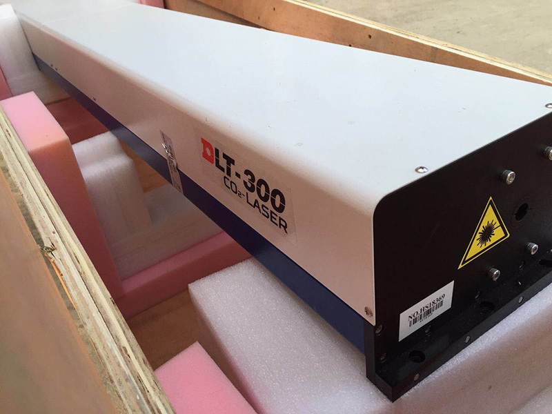 300W 二氧化碳激光管 300W 二氧化碳激光管