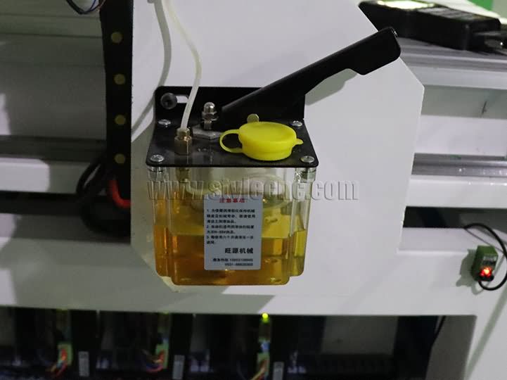 適用于業余愛好CNC銑床導軌的油潤滑 適用于業余愛好CNC銑床導軌的油潤滑