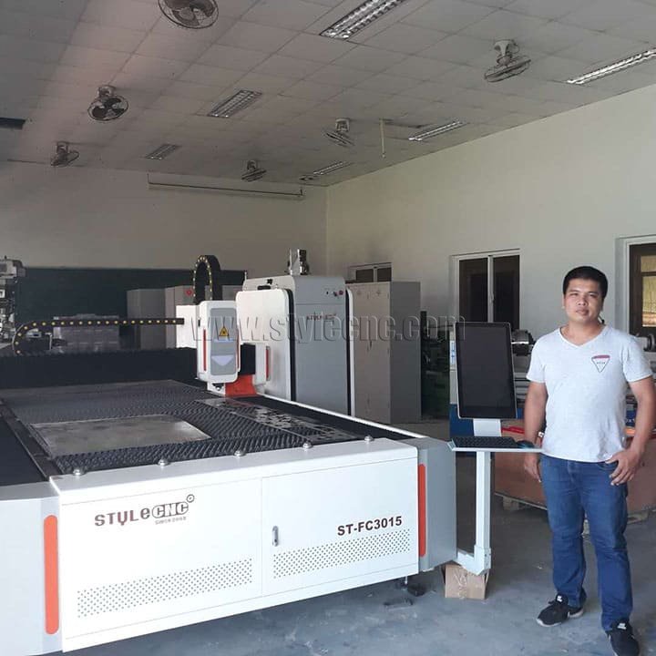 金屬激光切割機用于越南學校教育