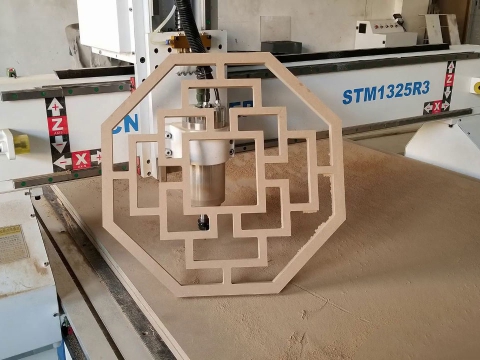MDF 切割數(shù)控雕刻機(jī) STM1325-R3 - 4x8 工作臺(tái)尺寸 MDF 切割數(shù)控雕刻機(jī) STM1325-R3 - 4x8 工作臺(tái)尺寸