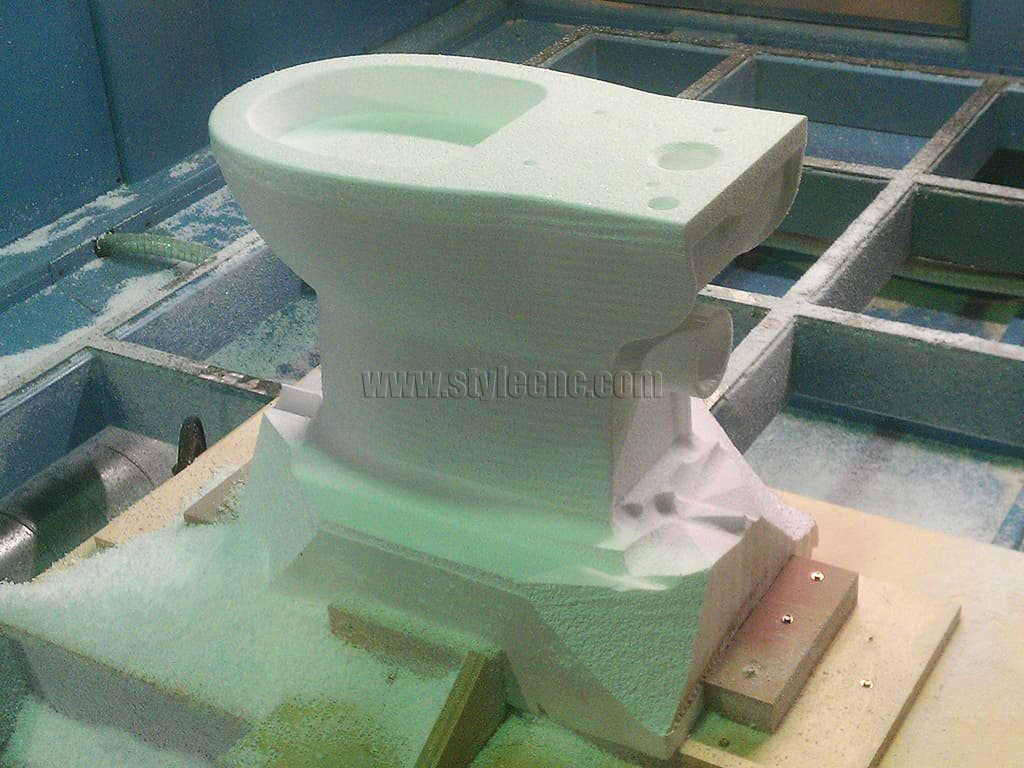 五軸數(shù)控機床 3D 廁所原型