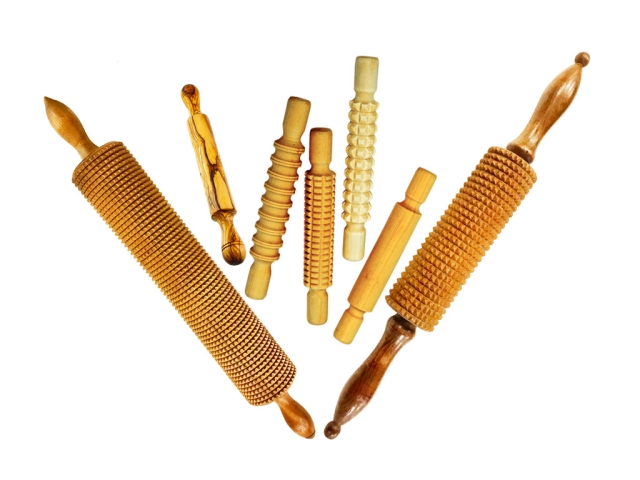 用于木搟面杖制作項(xiàng)目的電動(dòng)車床 用于木搟面杖制作項(xiàng)目的電動(dòng)車床