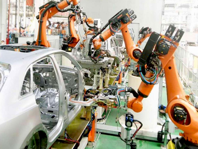 汽車(chē)制造中的工業(yè)光纖激光焊接機(jī)器人 汽車(chē)制造中的工業(yè)光纖激光焊接機(jī)器人