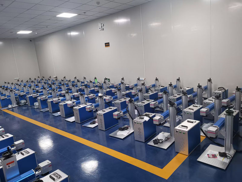 經(jīng)濟(jì)實(shí)惠的光纖激光雕刻機(jī)，用于彩色標(biāo)記