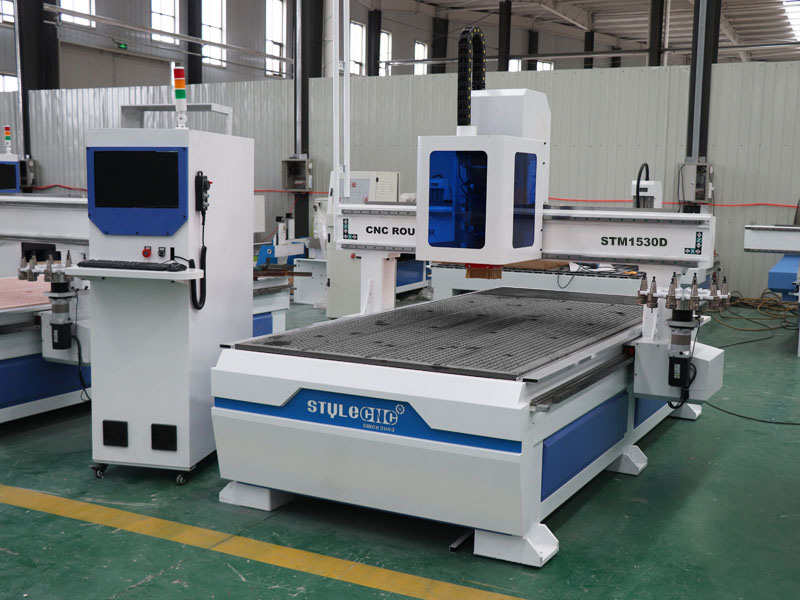 工業盤式自動換刀5' x 10' 用于現代制造業的數控木工雕刻機 - STM1530D 工業盤式自動換刀5' x 10' 用于現代制造業的數控木工雕刻機 - STM1530D