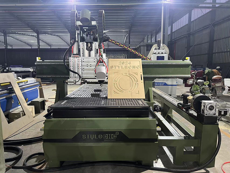 櫥柜門標記數控雕刻機 櫥柜門標記數控雕刻機